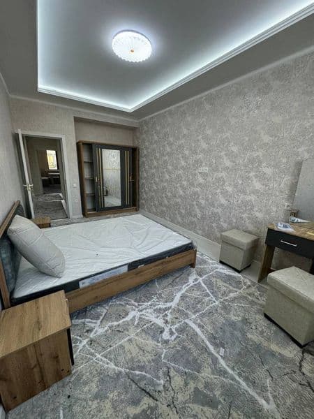 Sergeli 2 bekat yonida <br />
2 xona 73m² xonalar katta yang