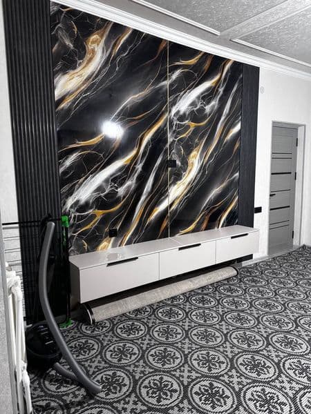 Shaharning eng tinch va nufuzli joyida. Metro chiqishida. 2  — фото 5