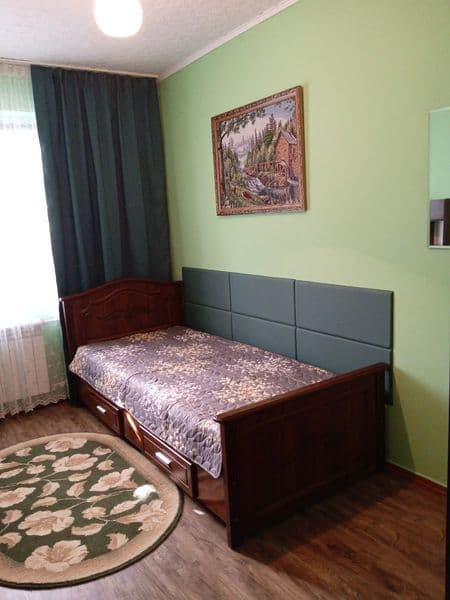 Срочно сдам комнату в трёхкомнатной квартире, Русскоговоряще