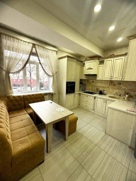 Manzil: Mustaqillik Maydoni, Hyat Regency Hotel, Shedevr Kor — фото 5