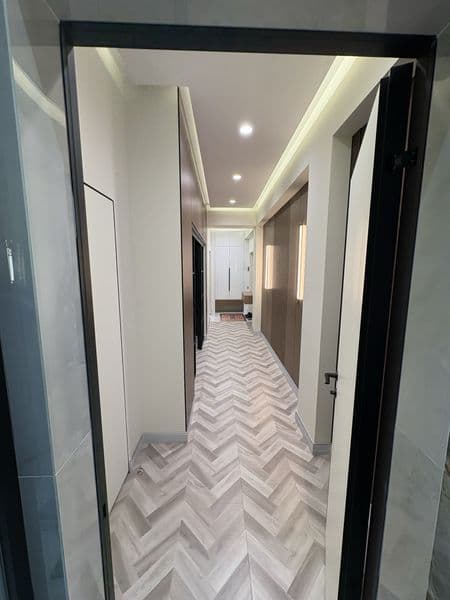 Новостройка вдоль дороги  улицы ЧАПАН АТА ( 6- квартал) 2 - 