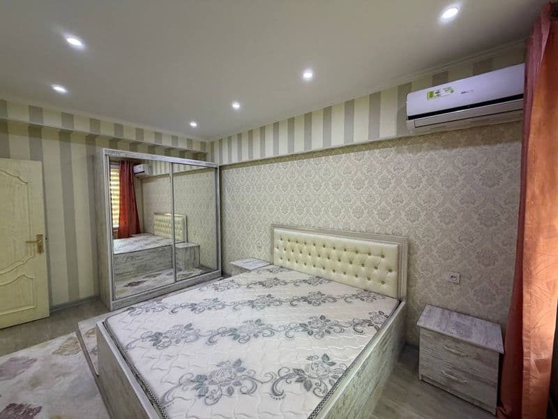 Arendaga 3 xonali kvartira beriladi <br />
Juda qulay lokats
