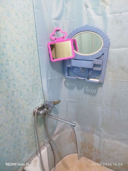 Tinchlik metroga 5 minutlik yoʻl , Korzinka ,oshxona,apteka,