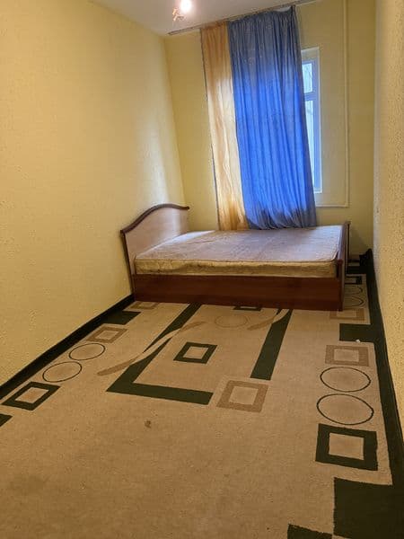 Hamma Sharoitlar bor yunusobod 4 mavzey joylashgan