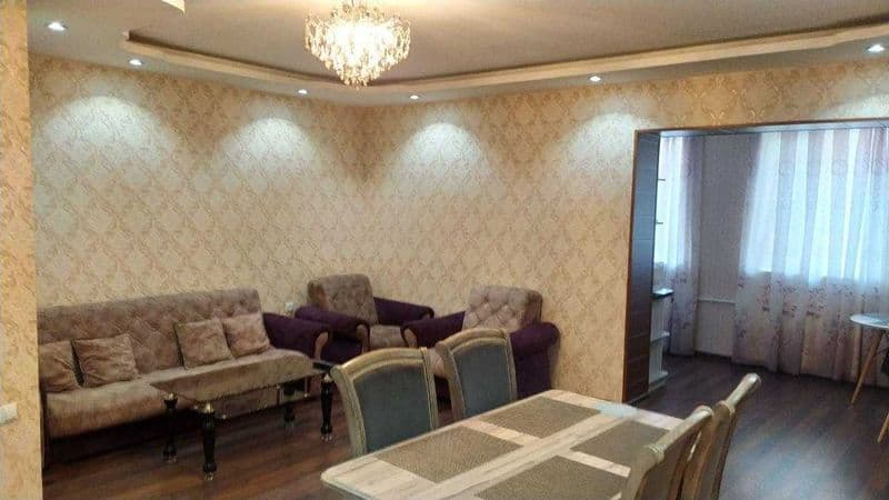 Сдается 3х комнатная квартира с обстановкой, ориентир Мирзо-