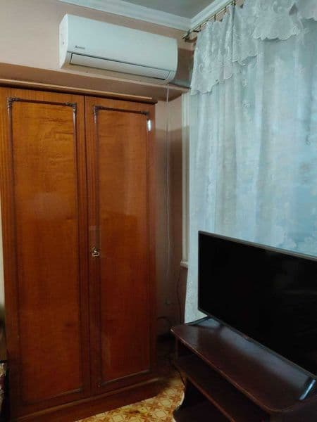 Юнусобад 4 квартал. 3/1/4 этажка, кирпич, ориентир Мегоплани — фото 3