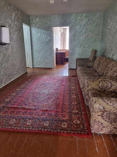 Сдаётся 2х комнатная квартира с балконом 2х6, переделанная в