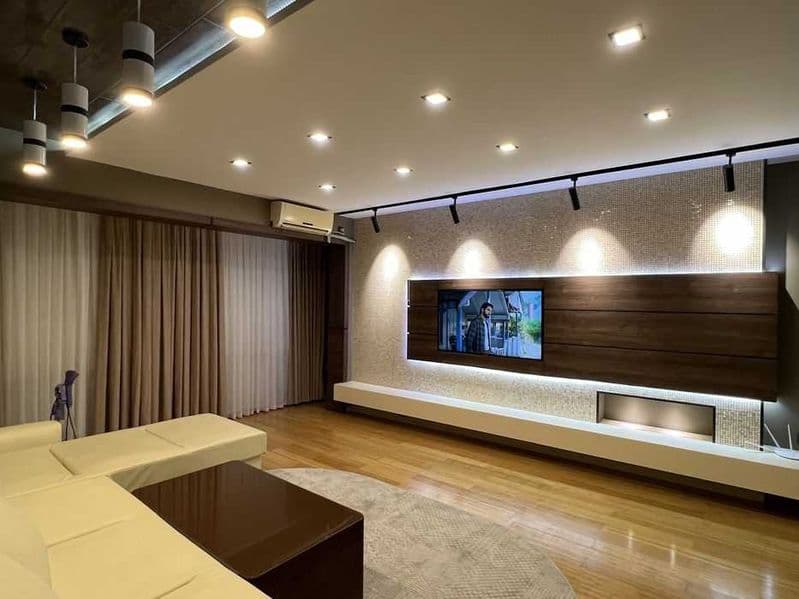 Район: Юнусабадский<br />
Адрес: Ц-5<br />
Ориентир: Джентль