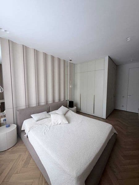 Район: Мирзо Улугбеский<br />
Адрес: Паркентский<br />
Ориен