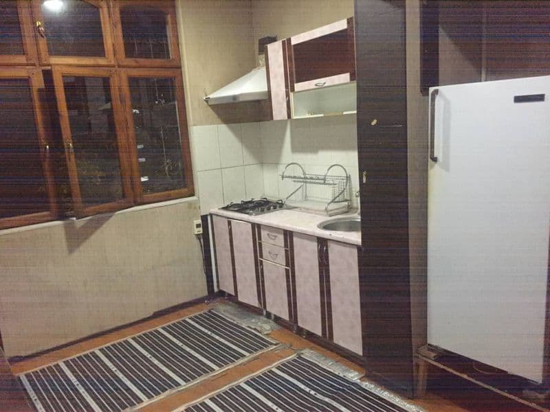 Аренда 2/4/5 Карасу 1<br />
Чистая квартира Балкон 2х6 <br /