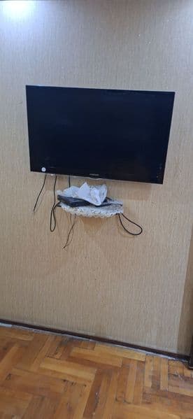 Срочно сдаю Аренда себзор 2 ком 3 этаж 5 этажки 60 кв балкон — фото 2