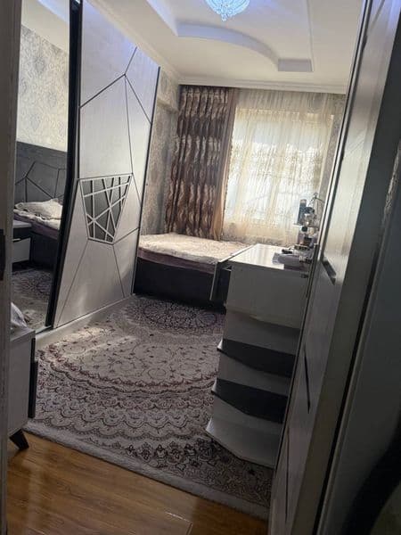 Район - Алмазарский<br />
Ориентир - гриль бар<br />
Комнат  — фото 2