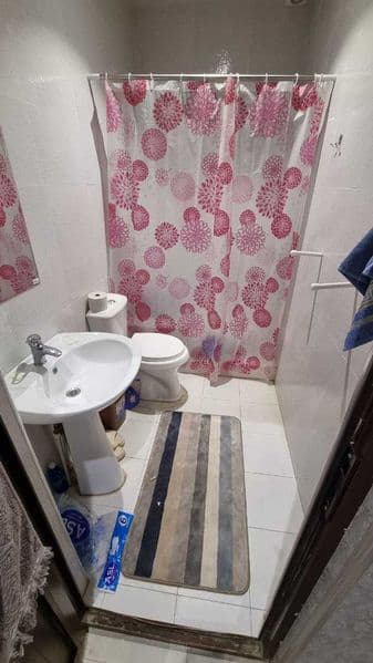 2 qavatli, yangi remontdan chiqgan. 8ta xonasi bor.<br />
<b — фото 5