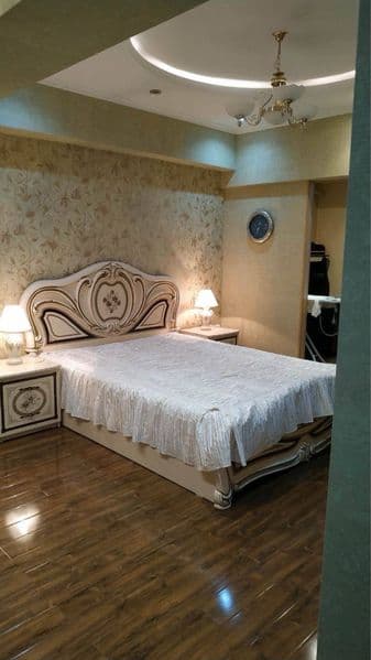 Цум 2х комнатная Еуро квартира, мебель техники всё есть!!!<b