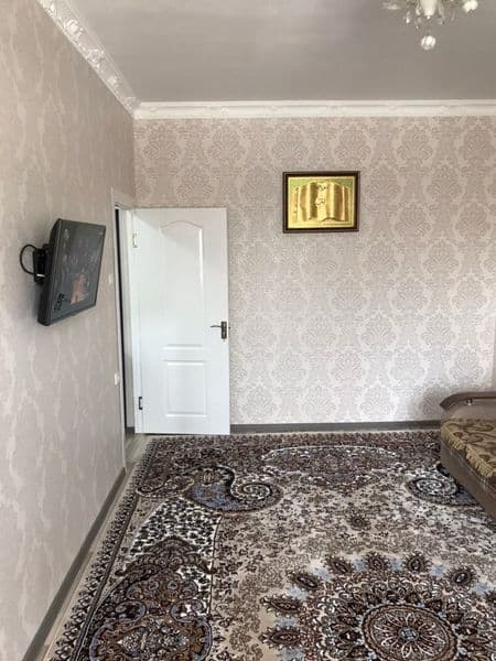 Район - Алмазарский<br />
Ориентир - ало тойхона<br />
Комна