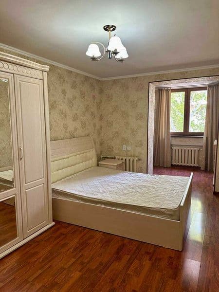 Сдается в аренду 4-комнатная квартира.<br />
Рядом 110 школа — фото 2