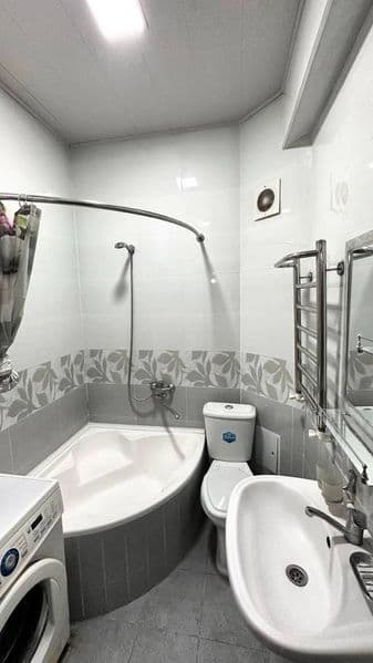 Uyim Novza metrosi yonida, Chilonzor tumanida. Metro va tran — фото 3