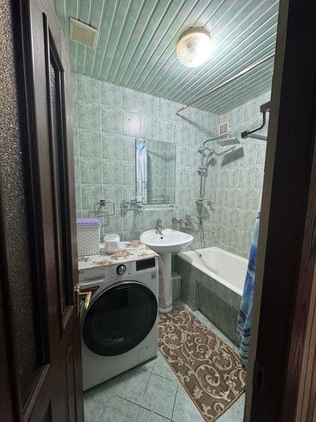 Двухкомнатная с кондиционером, стиральной машиной и мебелью. — фото 5
