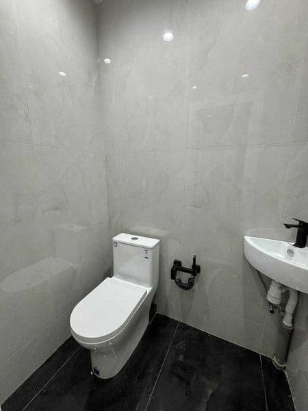 Район: Шайхонтохур<br />
Адрес: ЖК Камолон<br />
<br />
Комн — фото 5