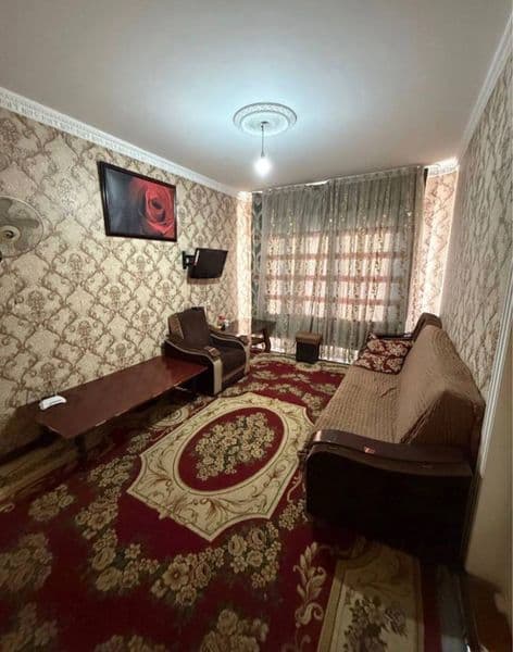 Район - Алмазарский<br />
Ориентир - Жомий<br />
Комнат - 1<