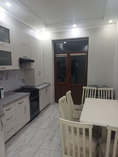 Сдается 3в4 комнатная квартира в ЖК Зарафшан Сити <br />
Ори