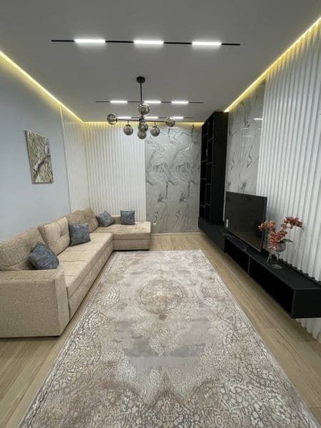 3 rooms<br />
8-floor<br />
New building<br />
New apartment