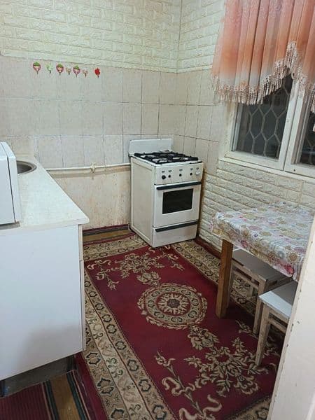 Мирзо Улугбек массив фруза <br />
2 комнатная <br />
1 этаж< — фото 4