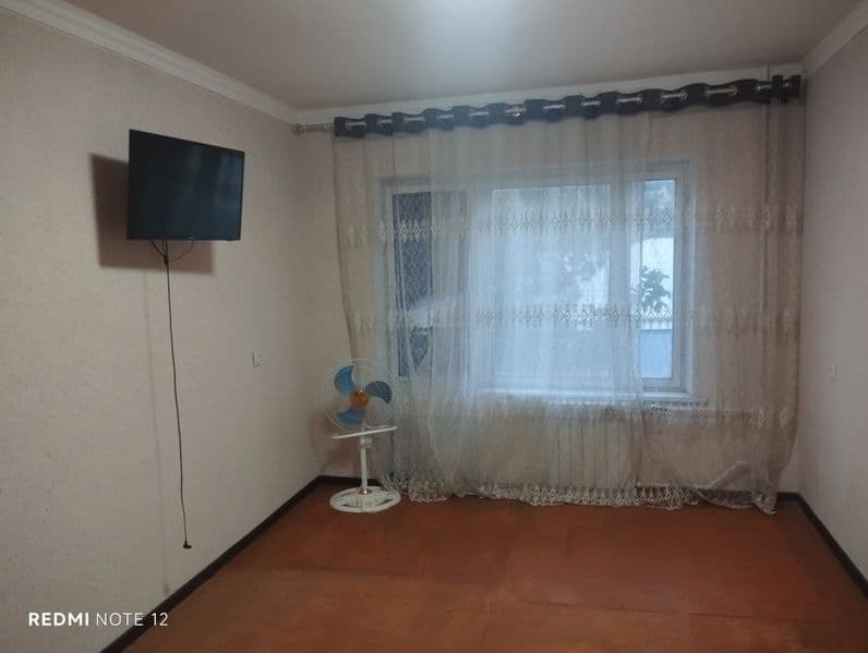 Ассалом Алекум Сергили 2 Нилуфар махлласида 2 етажда 2 ХОНАЛ