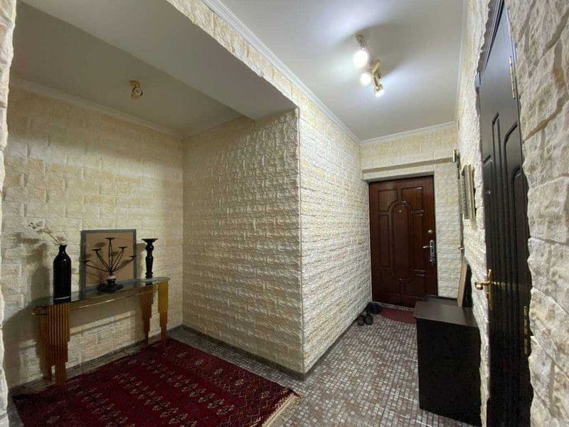 Сдаю свою квартиру Метро Космонавты 4 ком 4 этаж 130 кв <br  — фото 2