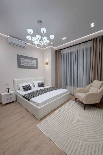 Срочно сдается квартира на долго срочно семейным или иностра