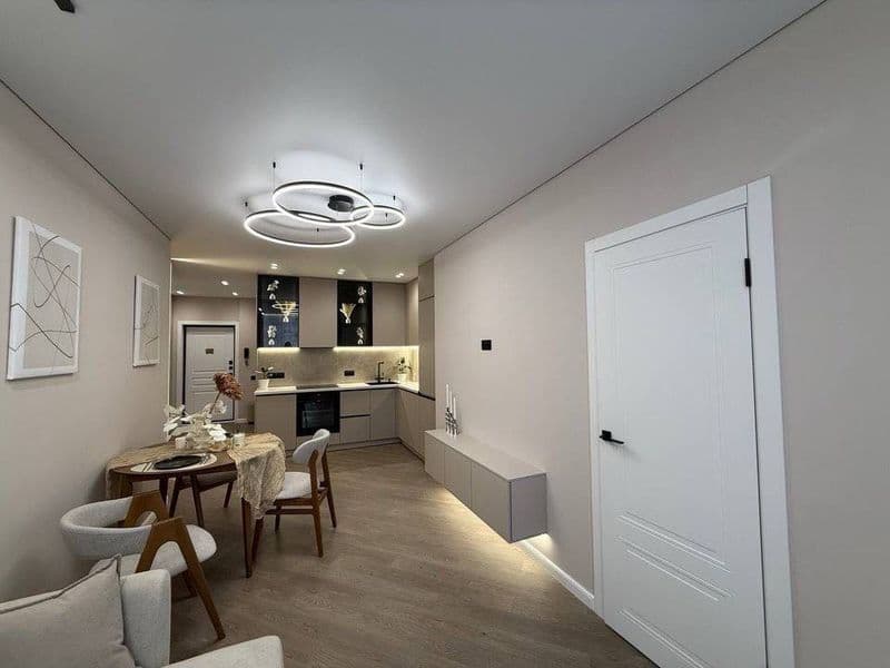 3 комнатную квартиру на 6 этаже,<br />
В квартире есть все н — фото 4