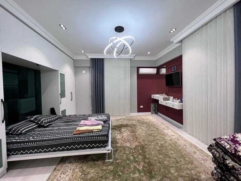 Район ; Чиланзарский<br />
Адрес : Метро Мирзо-Улугбек<br />