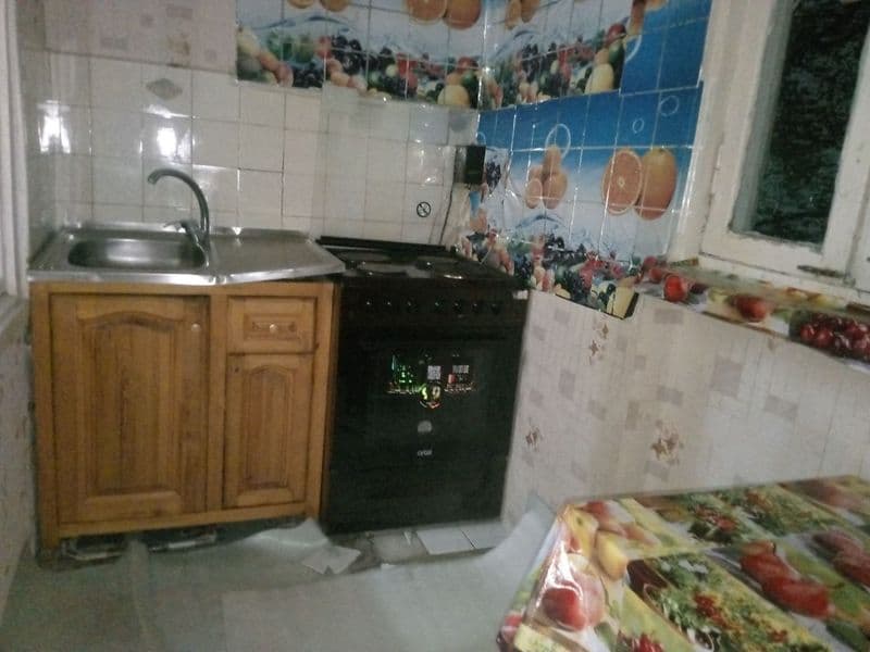 Uchtepa farxod bozori yonida 2 xonali kvartira arendaga beri