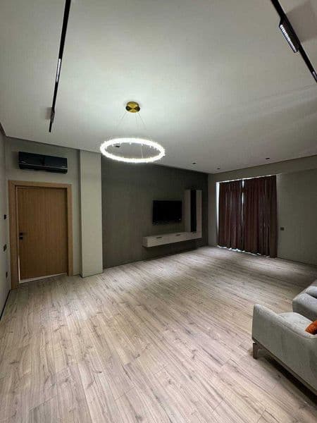 • Район: Юнусабад<br />
• ЖК: <br />
• Комнат: 3<br />
• Эта — фото 2