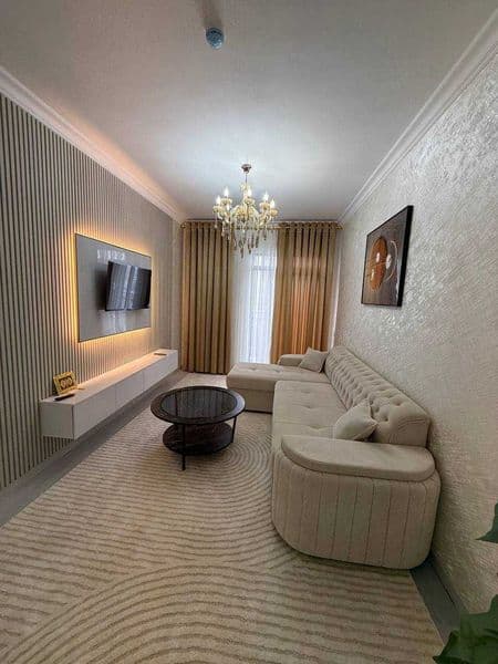 Сдается квартира для семейных<br />
<br />
• Район: Алмазар<