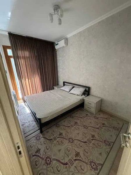 Сдается квартира для семейных<br />
<br />
• Район: Алмазар<