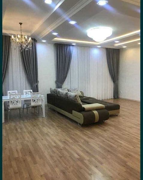 Сдаётся квартира новостройке  возле улицы Нукус  6 комнатная