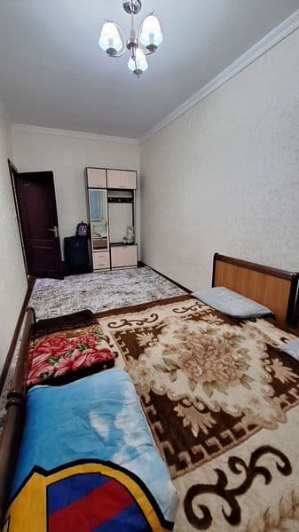 Чилонзор 18 кв  2/2/4<br />
Хоналари алохида <br />
Уйда Хам