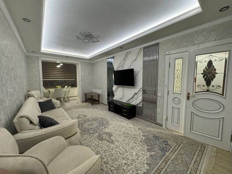 Сдается в аренду 3-х комнатная квартира на Ц13, 4/4. 75 кв.м