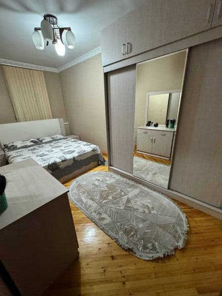 Сдаётся шикарная 2-комнатная квартира <br />
<br />
• Район: