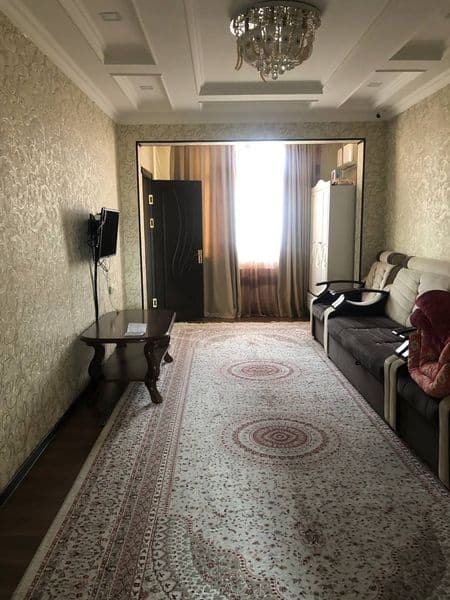 Сдам квартиру семейным или 4м девочкам на долгий срок в квар — фото 2