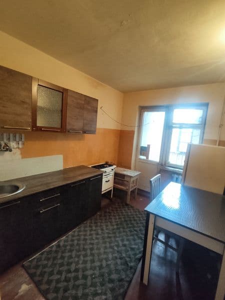 Сдаётся квартира Чиланзар :8квартал 1комнат 4этаж  ореентир 