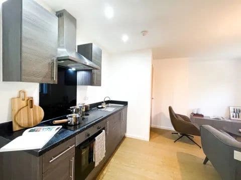 Сдается уютная квартира с аккуратным ремонтом и хорошей мебе — фото 2