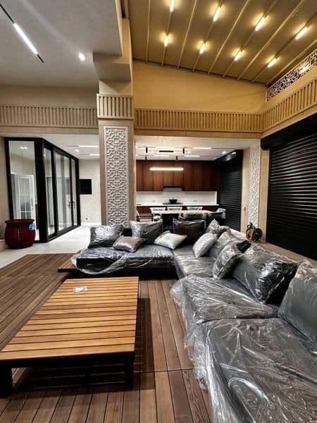 Сдаётся квартира с ТЕРРАСОЙ в MIRABAD AVENUE<br />
Район: Ми