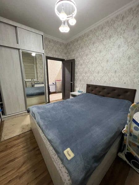 Аренда 3 комнатной квартиры с мебелью и техникой.<br />
Есть