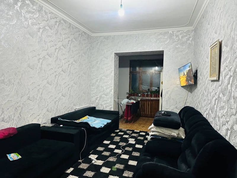 Yakkasaroyda sherilikka 1 kishi olinadi  jami 3ta bola narxi