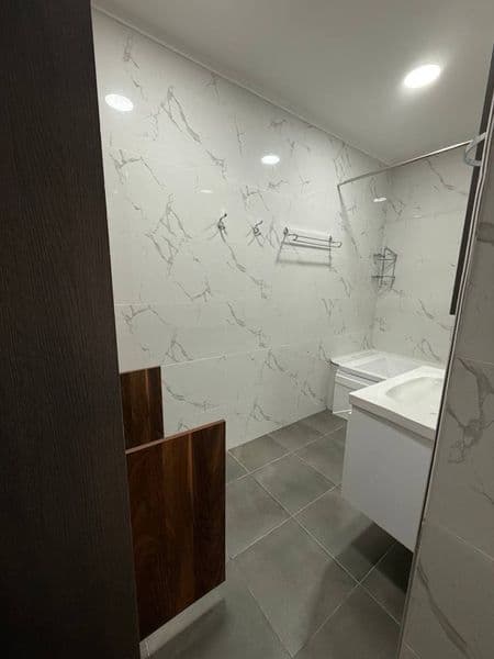 Квартира полностью обставлена мебелью и техникой звоните ест — фото 4