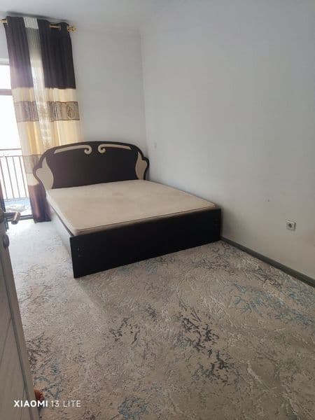 Shaharning eng tinch va nufuzli joyida. Metro chiqishida. 2  — фото 2