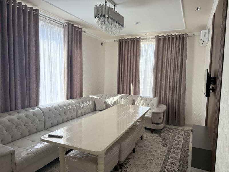 NRG Jomiy<br />
<br />
 2/10/14 + Балкон отдельно <br />
66 