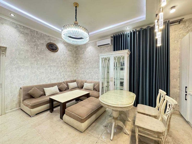 Район: Шайхантахурский<br />
Адрес: хадра<br />
<br />
Комна